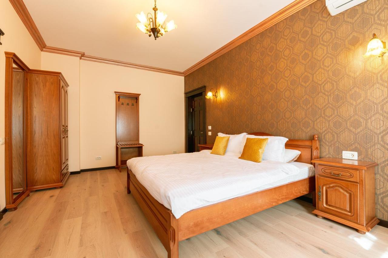 Vila Genia Кымпулунг-Молдовенеск Экстерьер фото