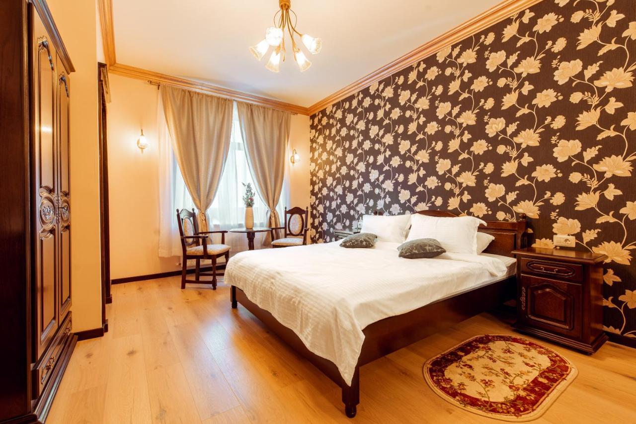 Vila Genia Кымпулунг-Молдовенеск Экстерьер фото